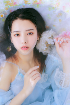 可以对游戏插游戏人物的游戏